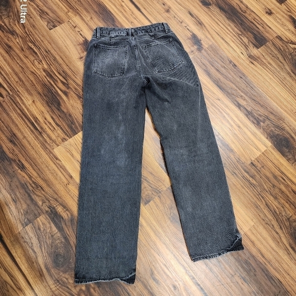 Good American 90's Baggy Loose Fit Straight Leg Jean - Picture 5 of 14